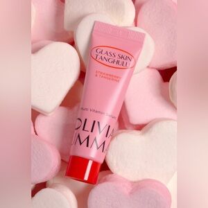 Glass Skin Strawberry & Tangerine Serum.